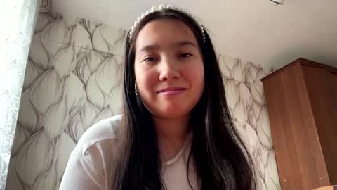 Snapshot of senaidaikemire chatting on 05.25.26 Alice online show from 05.25.26