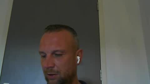 sence08 online show from 11.03.25