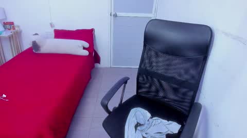 Snapshot of senior_teacher99 chatting on 02.04.26 senior_teacher99 online show from 02.04.26