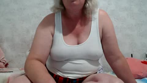Snapshot of seniorita333 chatting on 07.18.26 Lenna online show from 07.18.26