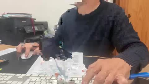 sens3439 online show from 10.20.25