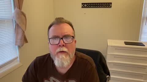 Snapshot of sensatyr chatting on 12.04.24 Daddy Dave online show from 12.04.24