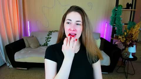 Snapshot of sensitiveheartt chatting on 11.22.25 sensitiveheartt online show from 11.22.25