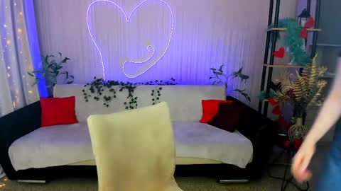 sensitiveheartt online show from 06.01.26