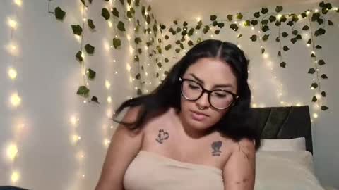 Camille and sophie online show from 03.03.26