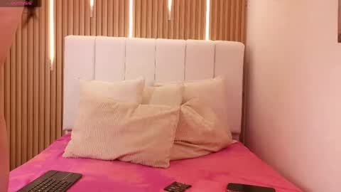 Sensual Kim77 online show from 05.07.26