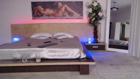 Snapshot of sensualhallie chatting on 12.08.24 Hallie online show from 12.08.24