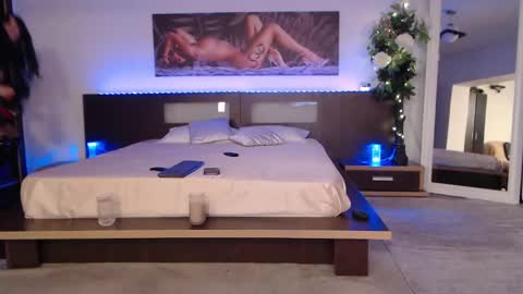 Snapshot of sensualhallie chatting on 02.28.25 Hallie online show from 02.28.25