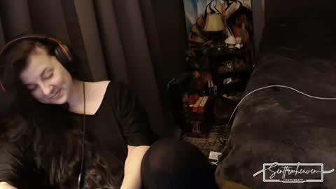 Snapshot of sentfrmheaven chatting on 06.15.26 Tara online show from 06.15.26