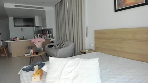 Aya online show from 12.31.24