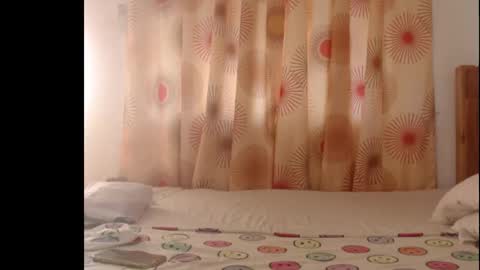 Snapshot of sera_booty chatting on 10.05.25 Anne online show from 10.05.25