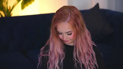 Snapshot of seraphicsin chatting on 01.13.25 Seraphine online show from 01.13.25