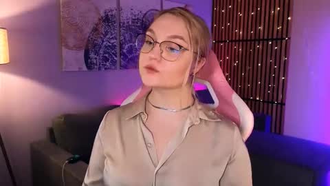 Snapshot of serena_johnsons chatting on 02.20.26 Serena online show from 02.20.26