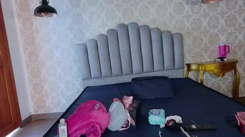 Snapshot of serena_sex31 chatting on 05.01.26 Serena online show from 05.01.26