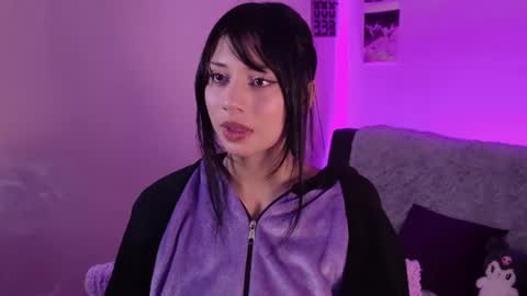 Snapshot of serenbleck chatting on 07.06.26 Seren online show from 07.06.26
