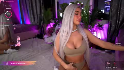 Serene Sophiex online show from 02.19.25