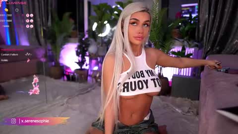 Serene Sophiex online show from 03.09.25