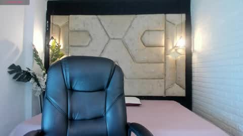 Serene online show from 04.20.26