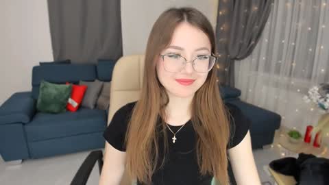 Ophelia online show from 02.05.25