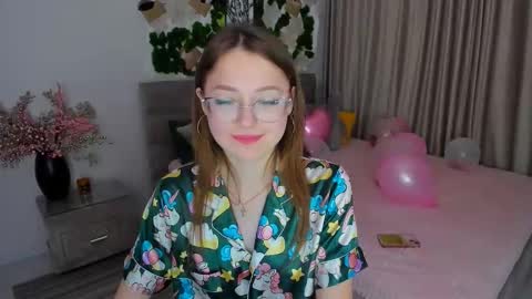 Ophelia online show from 02.17.25