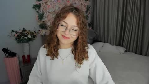 Ophelia online show from 09.25.25