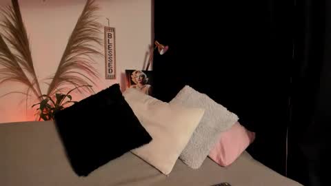 Snapshot of serenity_day chatting on 09.09.25 Serenity online show from 09.09.25