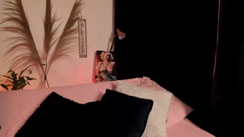 Snapshot of serenity_day chatting on 10.23.25 Serenity online show from 10.23.25