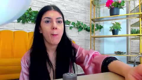 SerennaNoir online show from 12.20.25