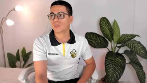 Snapshot of sergiocamiloa_30 chatting on 05.21.26 jax fire online show from 05.21.26
