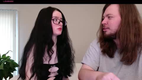 Snapshot of sex_fiendz chatting on 03.14.26 Violet online show from 03.14.26