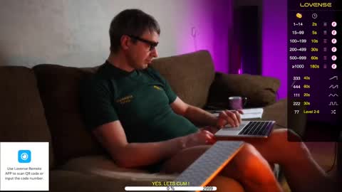 Snapshot of sexespresso chatting on 12.30.24 Thank you for Birthday Wishes online show from 12.30.24