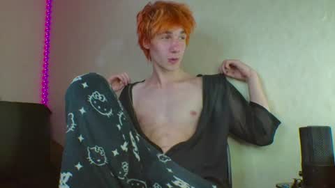 Snapshot of sexi_grunger chatting on 06.27.26 Big Cock online show from 06.27.26