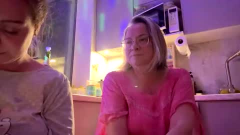 My name is Mia whats yours online show from 01.05.26