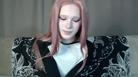 Snapshot of sexpired_princess chatting on 04.10.26 Nextdoor Princess online show from 04.10.26