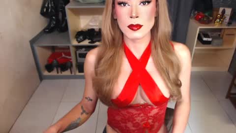 Snapshot of sexqueenjulianna chatting on 07.03.26 Miss J online show from 07.03.26