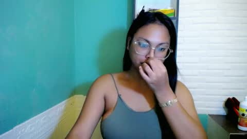 Snapshot of sexuallyattractive_mae chatting on 07.06.26 sexuallyattractive_mae online show from 07.06.26