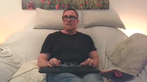 Sexurbation online show from 04.15.26