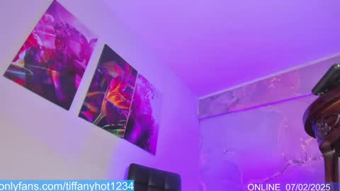 Tifanny Benitez  online show from 02.07.25