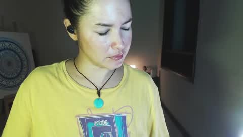 Snapshot of sexwwoman chatting on 01.28.25 CHIARA online show from 01.28.25