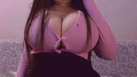 Snapshot of sexxgirlboy chatting on 06.30.26 Julia online show from 06.30.26