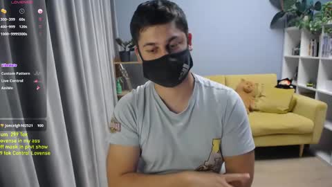 Snapshot of sexxxdickbig chatting on 05.30.26 Tommy online show from 05.30.26