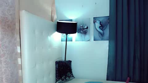 sexxxy_caroline online show from 02.01.25