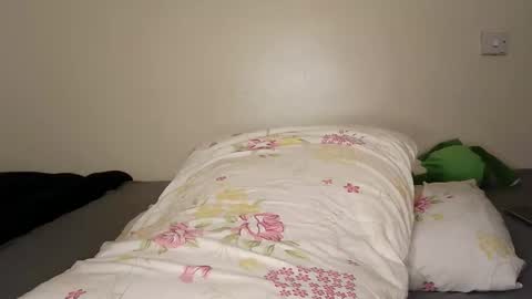 kisses online show from 03.23.26