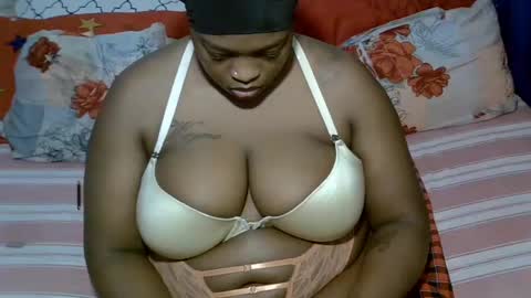 Snapshot of sexxy_brii chatting on 05.05.26 sexxy_brii online show from 05.05.26