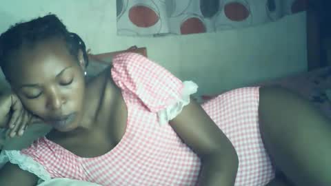 Snapshot of sexxy_curvy23 chatting on 01.14.26 sexxy_curvy23 online show from 01.14.26