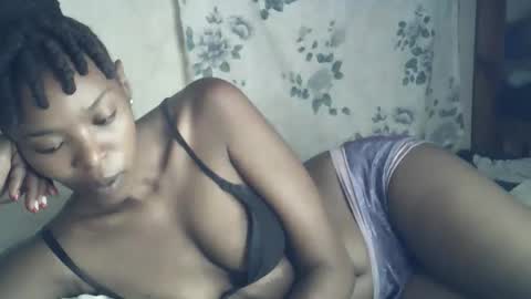 sexxy_curvy23 online show from 02.28.26