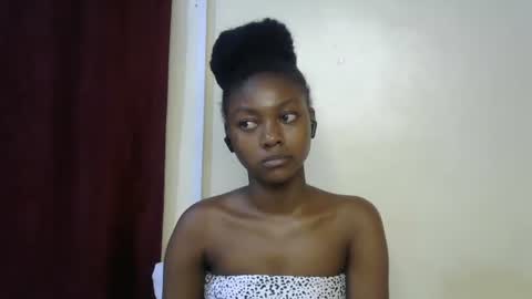 Snapshot of sexxy_divaa chatting on 03.22.26 vicky online show from 03.22.26