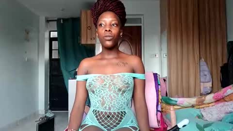 Snapshot of sexxy_flave chatting on 10.14.25 Sexxy Flave online show from 10.14.25