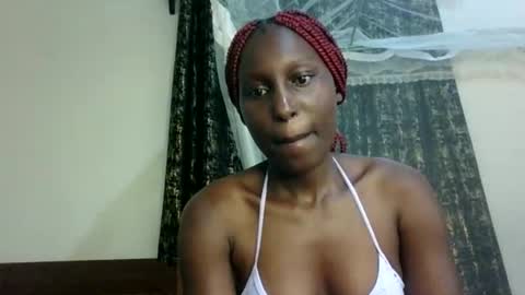 Snapshot of sexxy_melmine chatting on 05.03.26 Dolly online show from 05.03.26