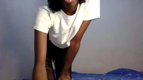 Snapshot of sexxy_natasha19 chatting on 05.17.26 sexxy_natasha19 online show from 05.17.26